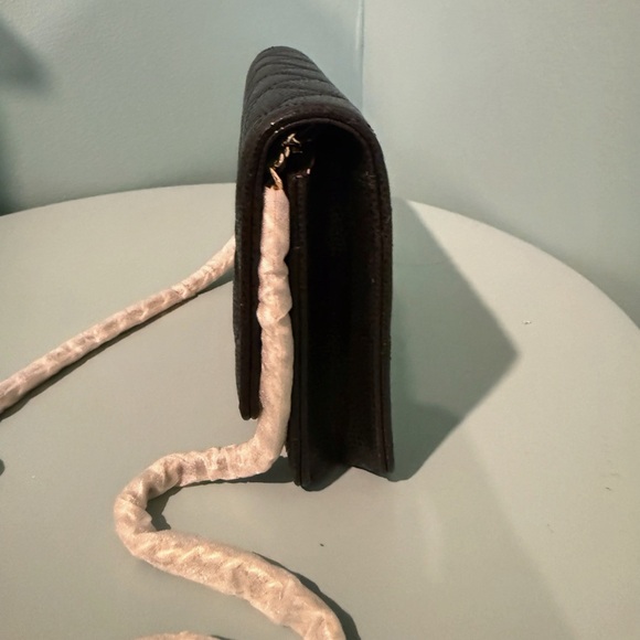 Brand New Chanel Caviar Quilted Wallet on Chain - Picture 6 of 8